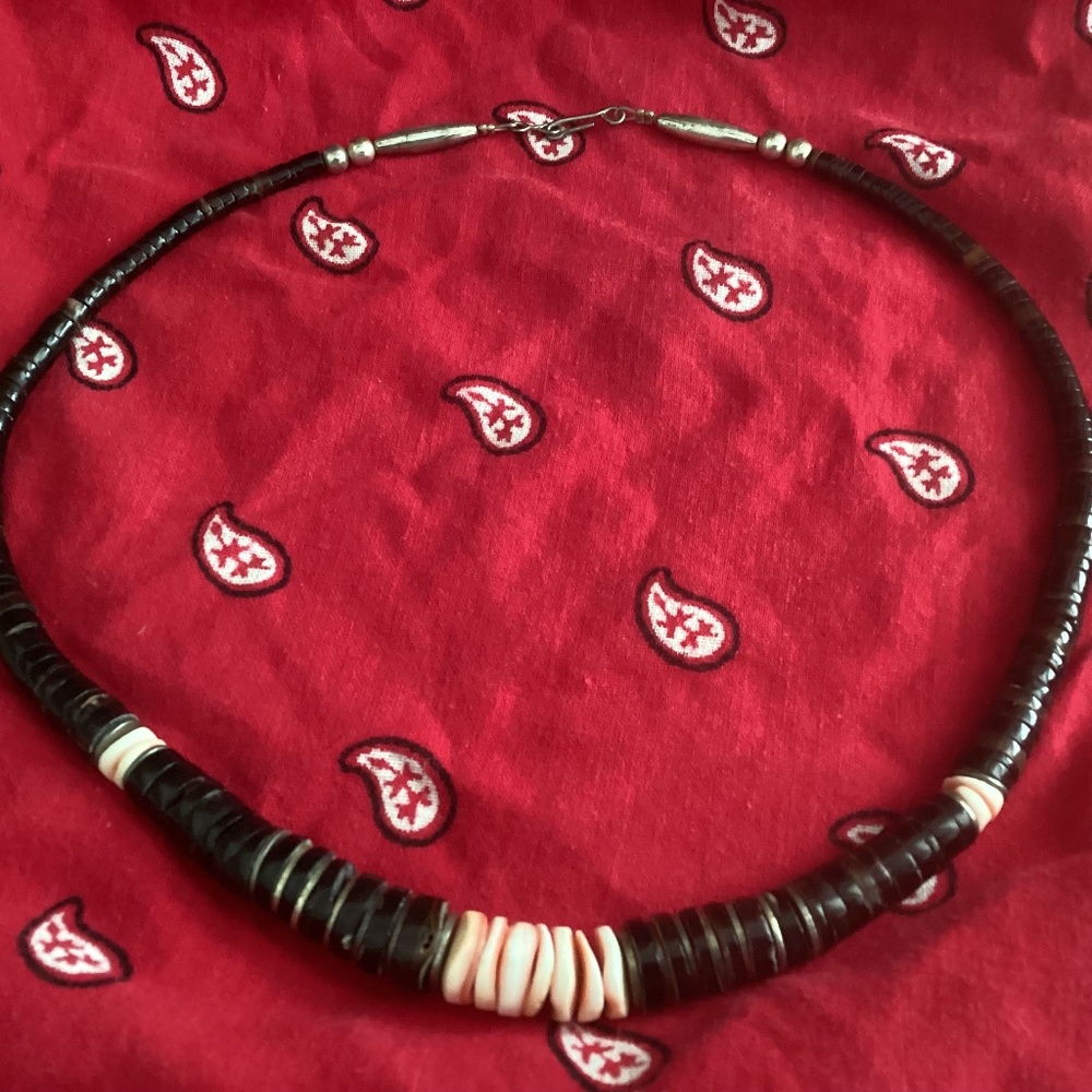 Vintage Native American Hefty Heishi Necklace..excellent